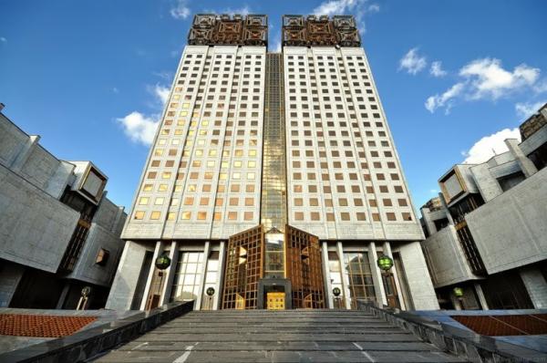Владимир Фортов: Российская наука все еще оправляется от последствий 90-х