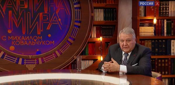 Просвещение как инструмент двусторонней связи между федеральным и региональным управленческими уровнями