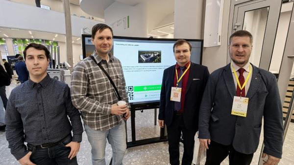 Сотрудники Центра искусственного интеллекта НГУ создали фреймворк для управления моделями искусственного интеллекта