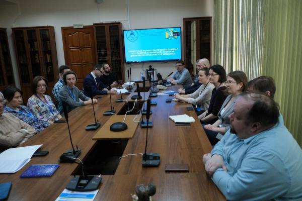 Детали взаимодействия с сургутским Центром высоких биомедицинских технологий обсудили на совещании в Институте цитологии и генетики СО РАН