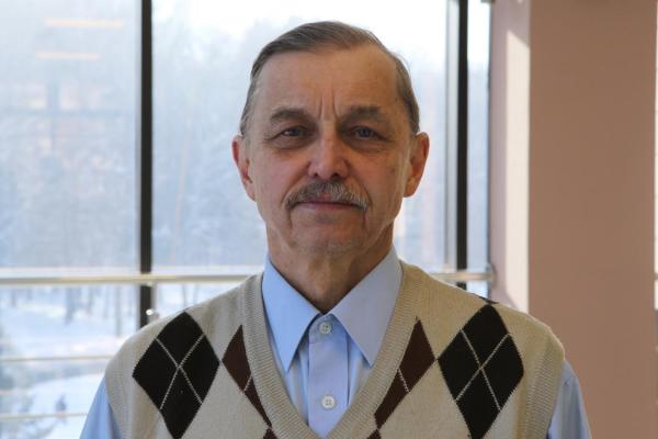 Владимир Малов, доктор экономических наук, профессор, заведующий кафедрой экономического управления Экономического факультета НГУ, главный научный сотрудник Института экономики и организации промышленного производства (ИЭОПП) СО РАН