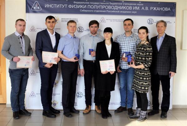Обладатели наград и дипломов о присуждении степени кандидата наук