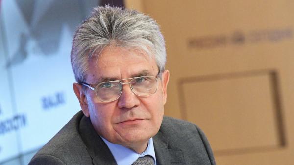 Говорить об уровне эффективности любой вакцины от коронавирусной инфекции можно только после ее масштабного и длительного исследования