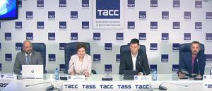 Pаместитель губернатора Новосибирской области Ирина Мануйлова, министр науки и инновационной политики Новосибирской области Вадим Васильев и исполнительный директор Фонда научно-технического развития Новосибирской области Сергей Санников