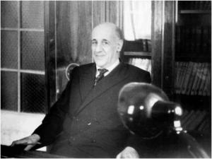 В 1957 Румер был назначен директором Института радиофизики и электроники, который являлся первым физическим институтом в Академгородке.