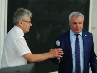 Правительство РФ согласовало три кандидатуры на должность Президента РАН