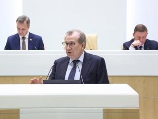 Президент РАН поставил вопрос экспертизы учебников ребром