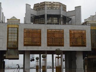 Когда директоров институтов отправлять на пенсию